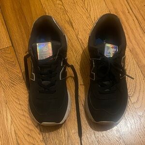 New Balance Women's Black Sneakers with Iridescent Tongue Detail